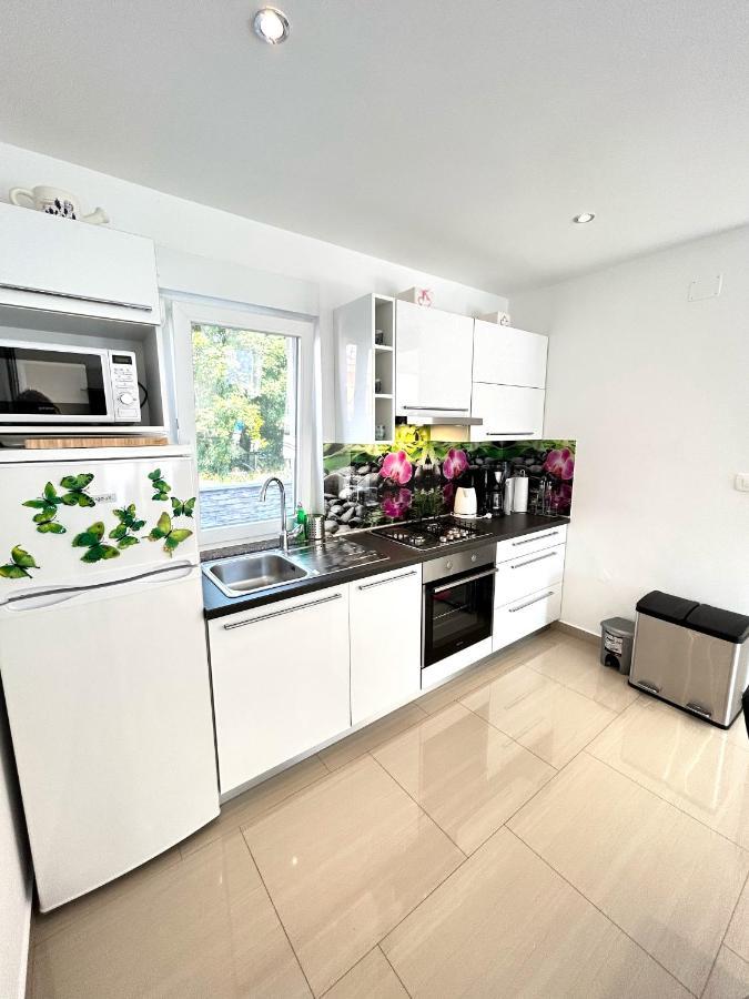 Holiday House "Sabine Green" Skrbčići Esterno foto