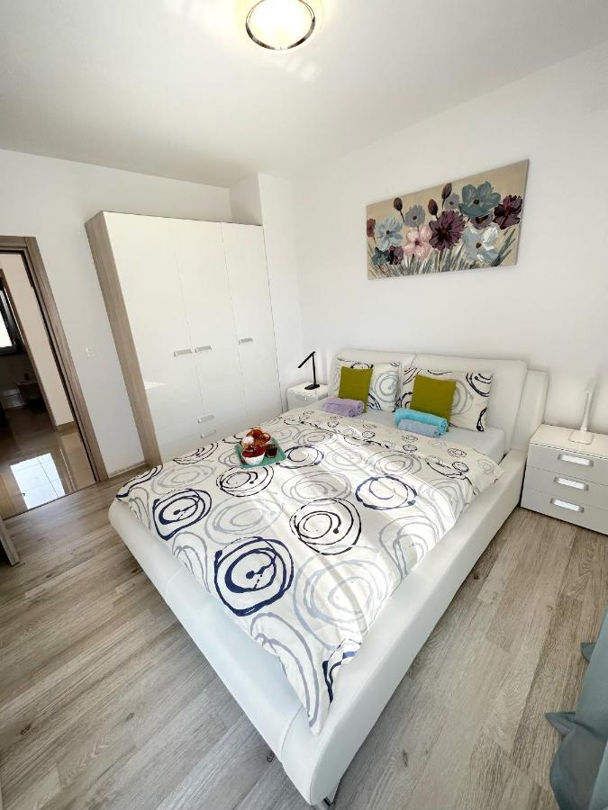 Holiday House "Sabine Green" Skrbčići Esterno foto