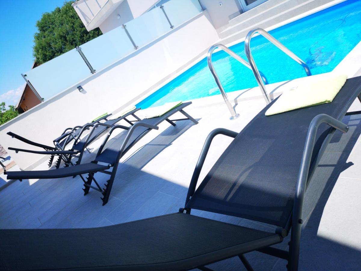 Holiday House "Sabine Green" Skrbčići Esterno foto